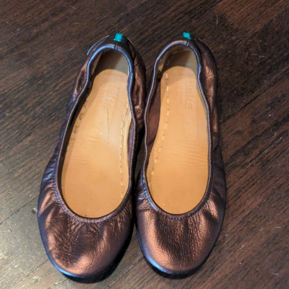 Raspberry Truffle Tieks Size 8